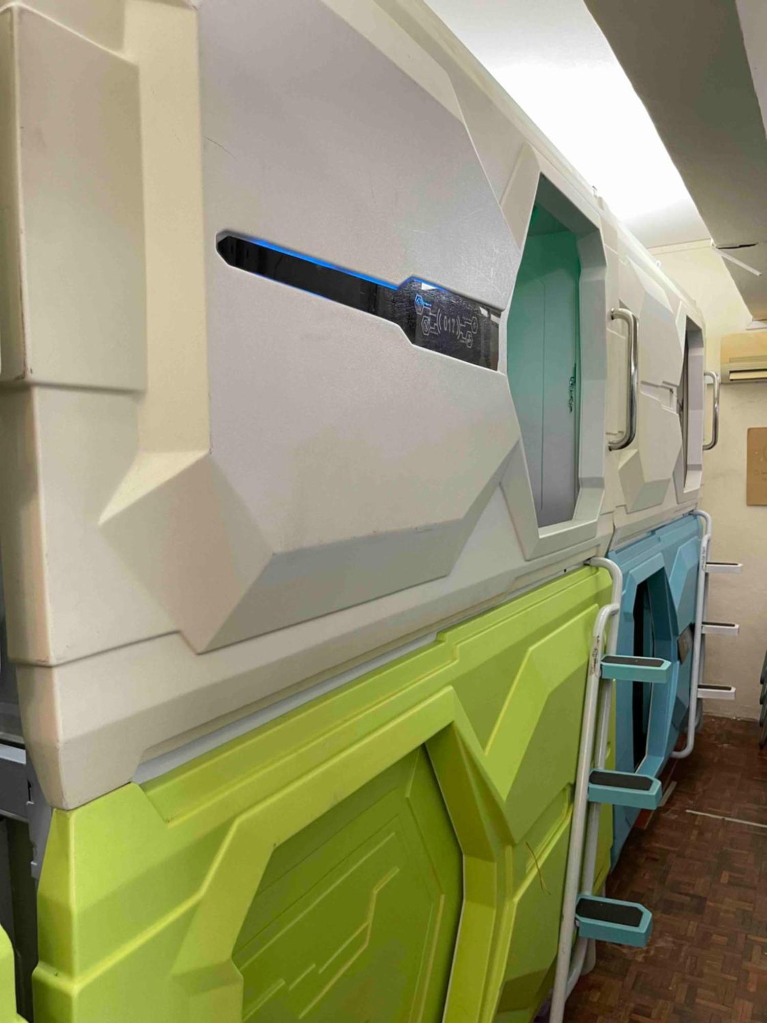 Pelangi Capsule Hostel Johor Bahru Exterior photo